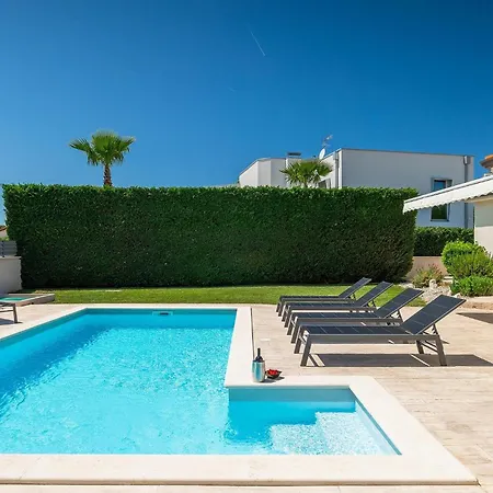 Alex Exclusive Poreč