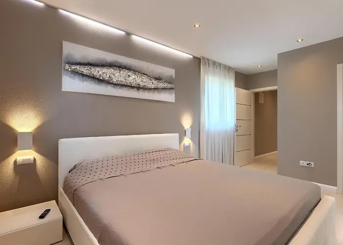 Alex Exclusive * Πόρετς