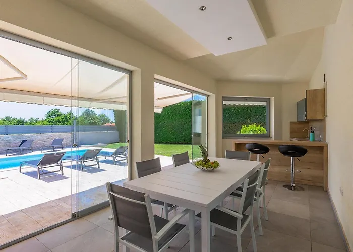 Дом отдыха Alex Exclusive Пореч